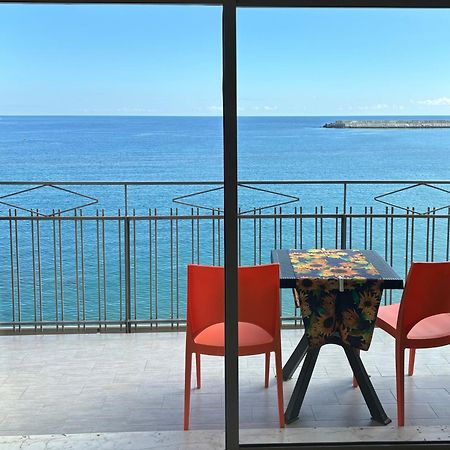 La Mansarda Apartamento Giardini Naxos Exterior foto