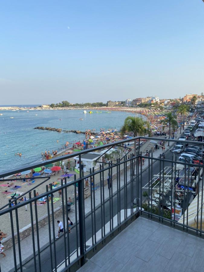 La Mansarda Apartamento Giardini Naxos Exterior foto