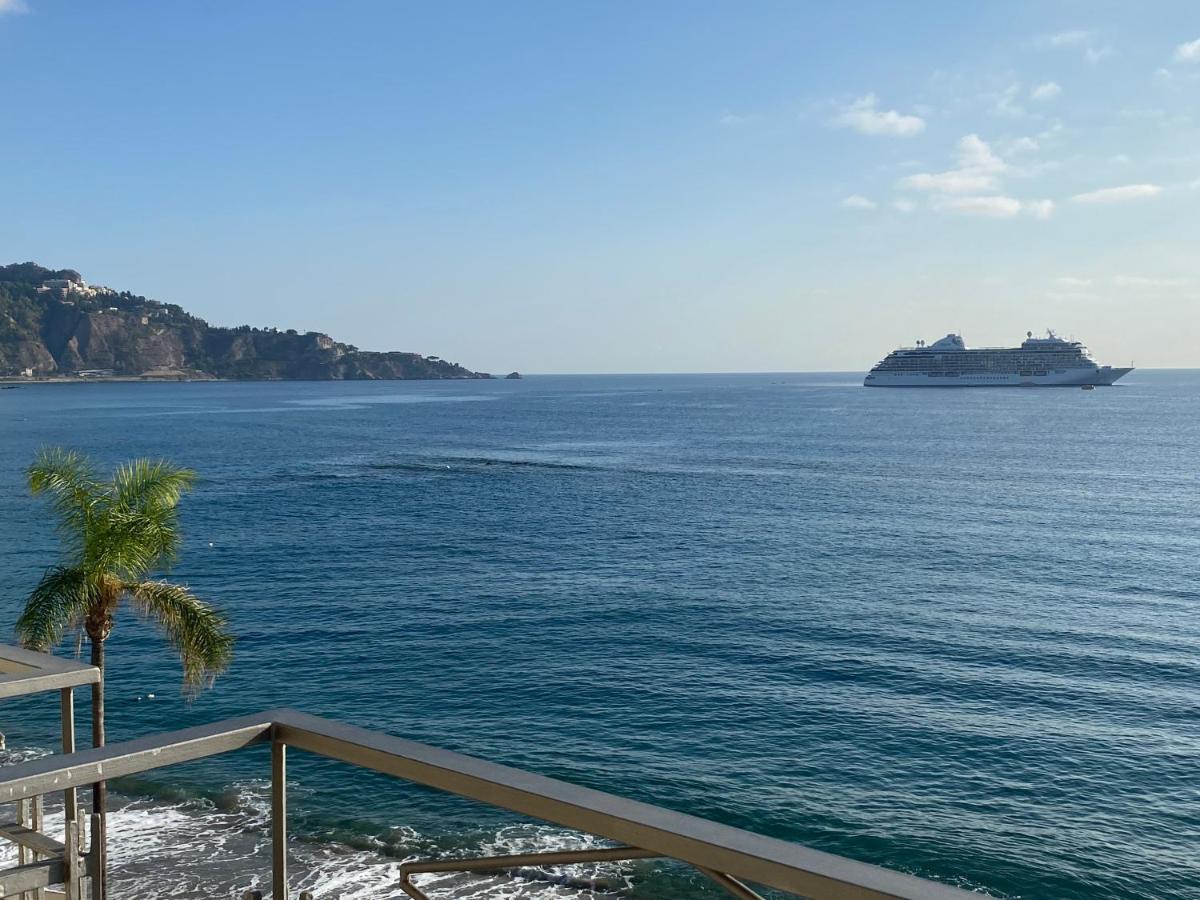 La Mansarda Apartamento Giardini Naxos Exterior foto