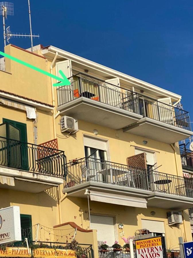 La Mansarda Apartamento Giardini Naxos Exterior foto
