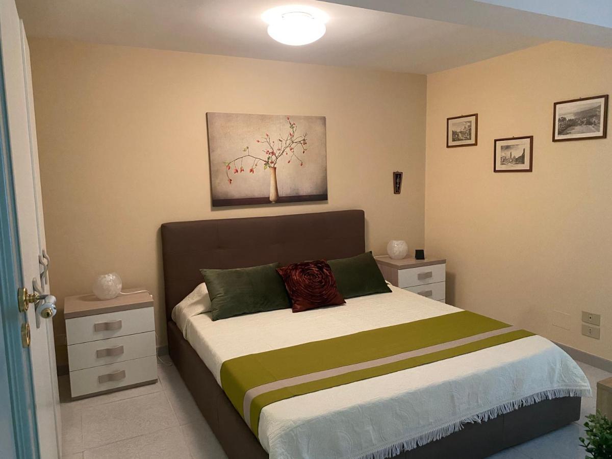 La Mansarda Apartamento Giardini Naxos Exterior foto